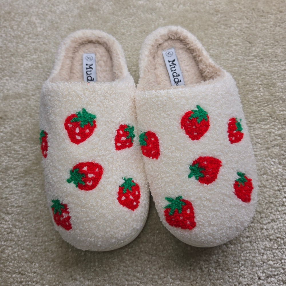 Mudd Womens Strawberry Sherpa Slippers Cream Faux Shearling House Shoes XL